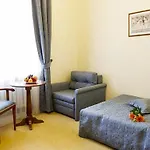 Zamek Na Skale 4*