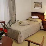 Hotel Zamek Na Skale 4*