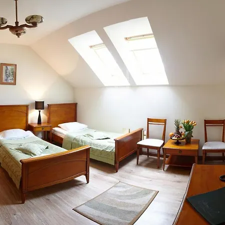 Zamek Na Skale Hotel