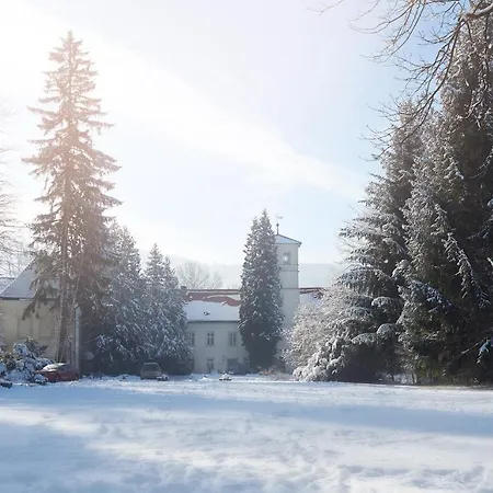 Zamek Na Skale Hotel