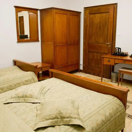 Zamek Na Skale 4* Trzebieszowice