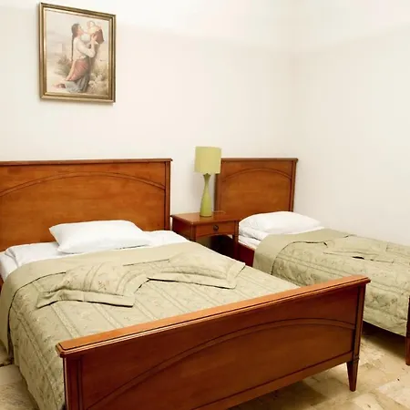 Hotel Zamek Na Skale