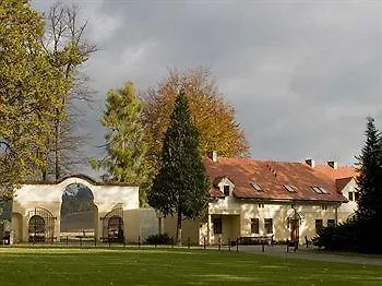 Zamek Na Skale Hotel Trzebieszowice