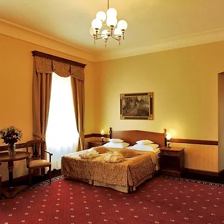 Hotel Zamek Na Skale