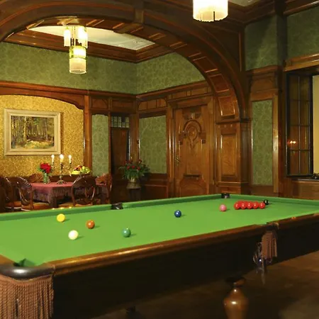 호텔 Zamek Na Skale 트르제비슈비체