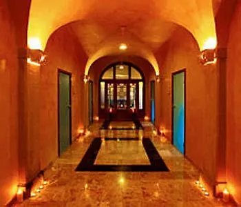 Zamek Na Skale Hotel Trzebieszowice