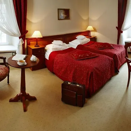 Zamek Na Skale 호텔 트르제비슈비체