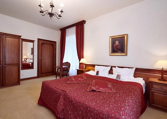 Zamek Na Skale טרז'ביסזוביצה