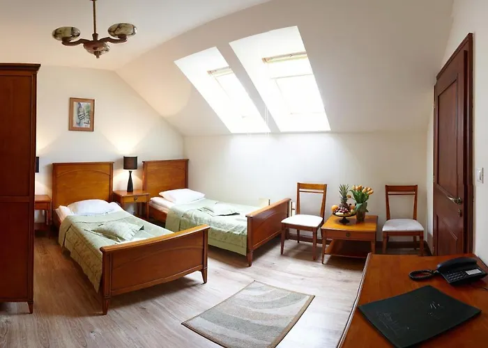 Zamek Na Skale Hotel