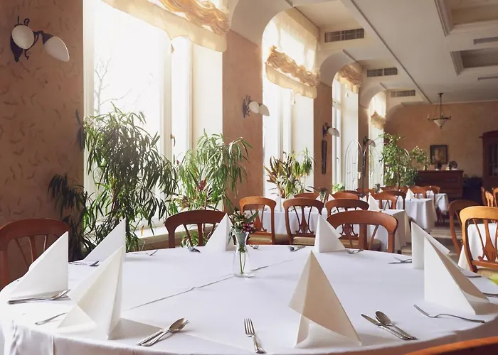 Zamek Na Skale Hotel