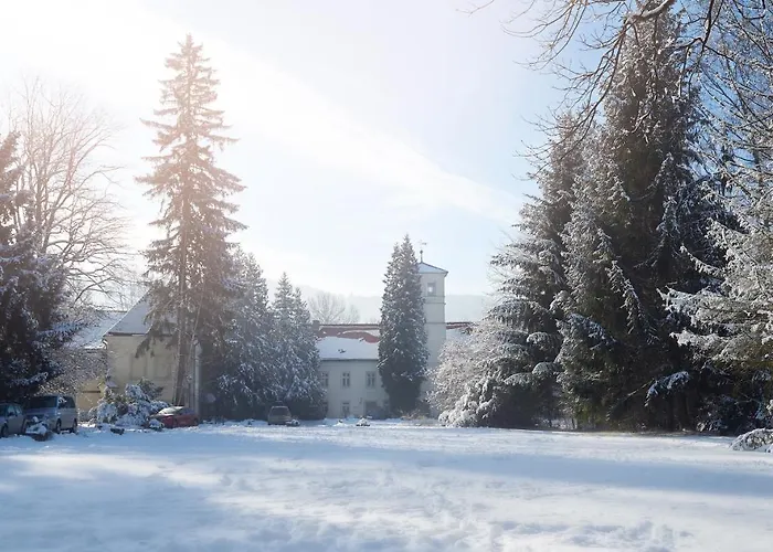 Zamek Na Skale מלון