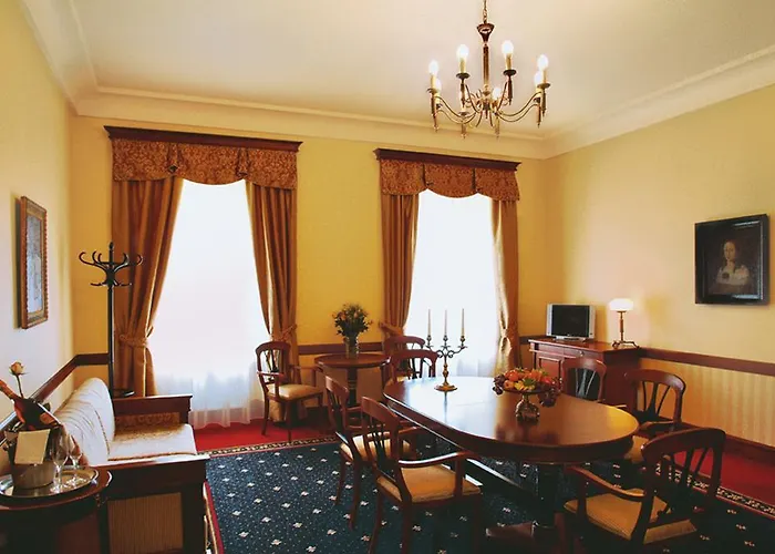 Hotel Zamek Na Skale Trzebieszowice