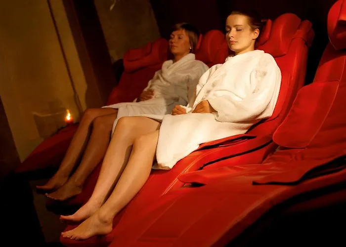 Zamek Na Skale מלון טרז'ביסזוביצה