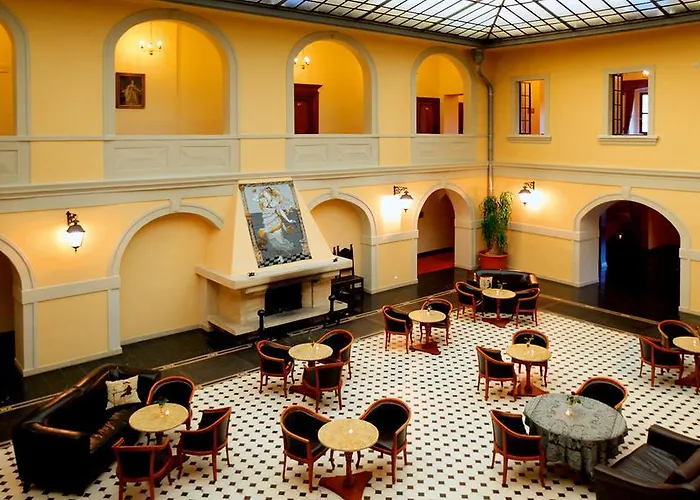 Zamek Na Skale 4* Trzebieszowice